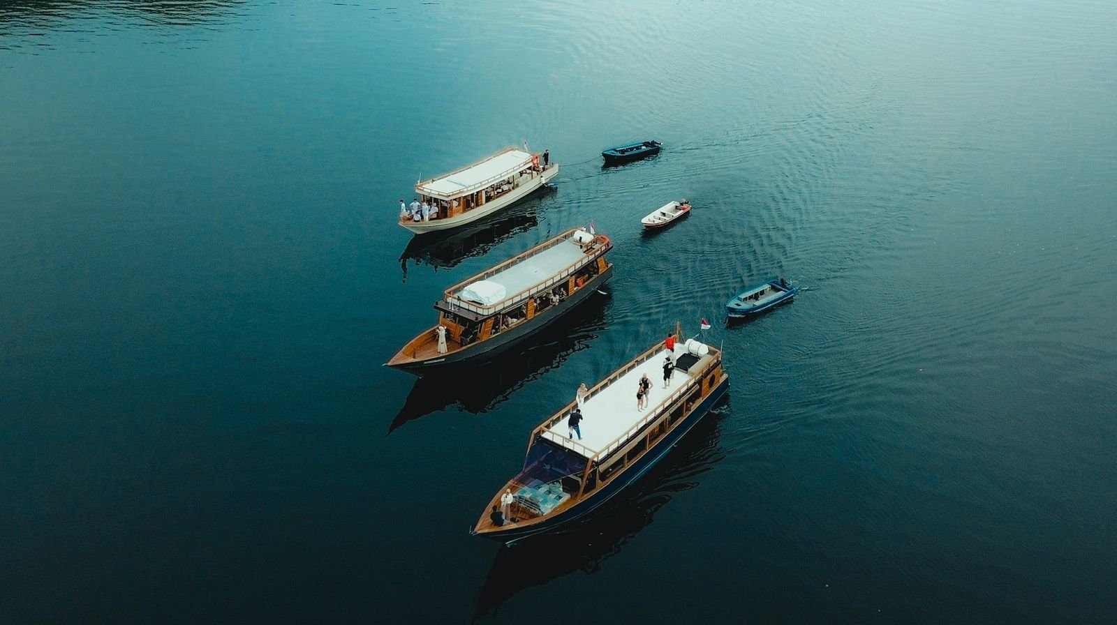 You are currently viewing Kimochi Voyages: Definisi Baru Luxury Floating Travel di Asia